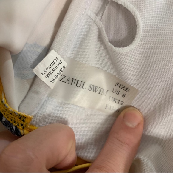 bundle of 2 bandeau bikini tops - Picture 6 of 7